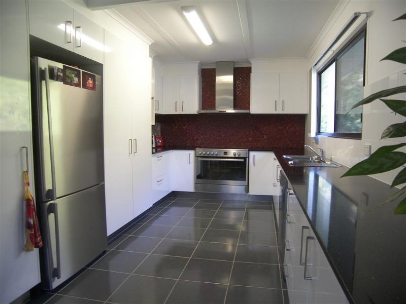 6 Mary Street, Landsborough QLD 4550