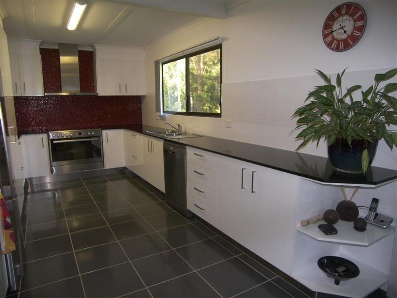 6 Mary Street, Landsborough QLD 4550