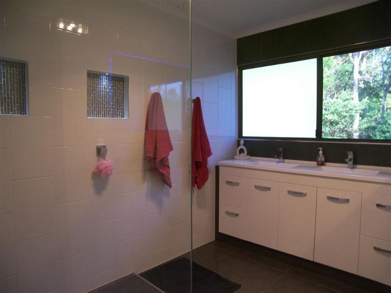 6 Mary Street, Landsborough QLD 4550