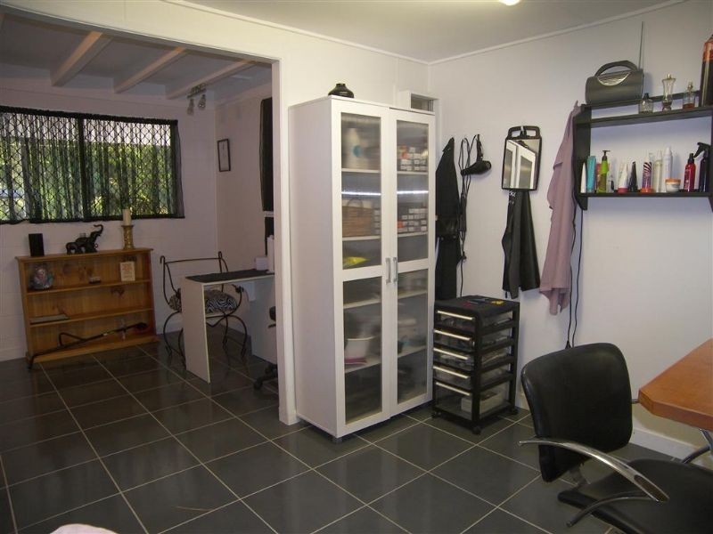 6 Mary Street, Landsborough QLD 4550