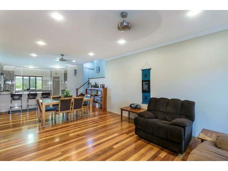 12 Viewland Drive, Mooloolah Valley QLD 4553