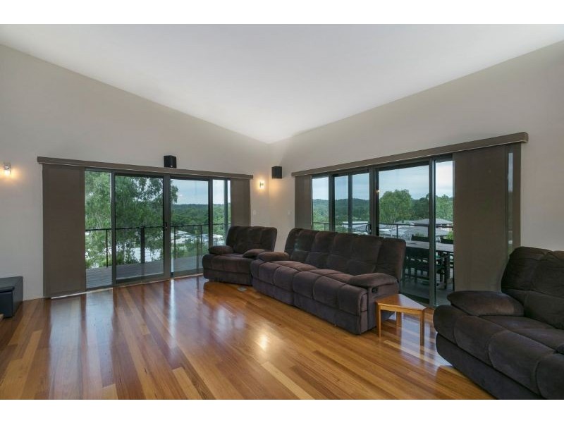 12 Viewland Drive, Mooloolah Valley QLD 4553