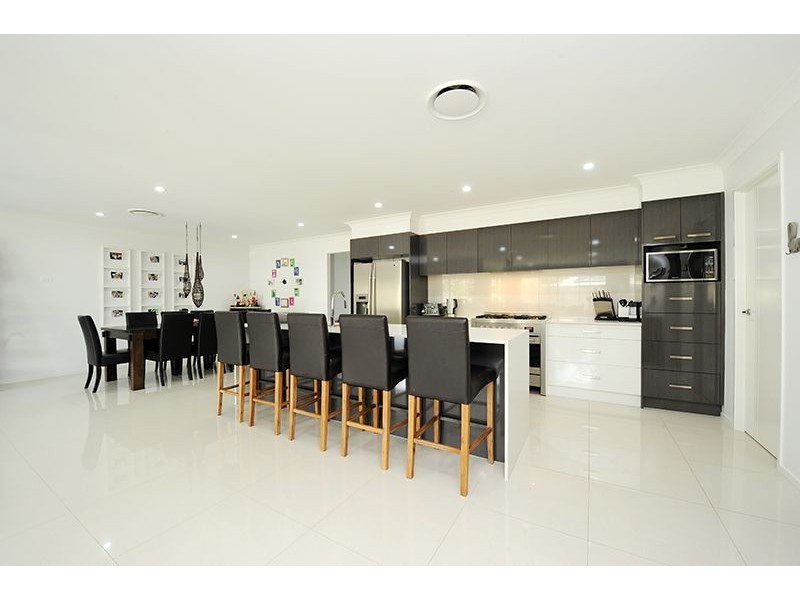 13 Fairview Court, Mooloolah Valley QLD 4553