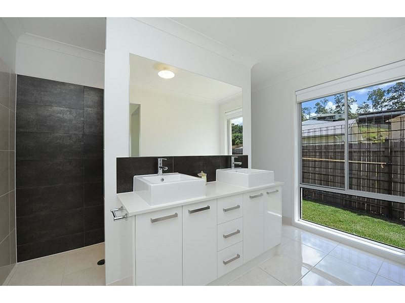 13 Fairview Court, Mooloolah Valley QLD 4553