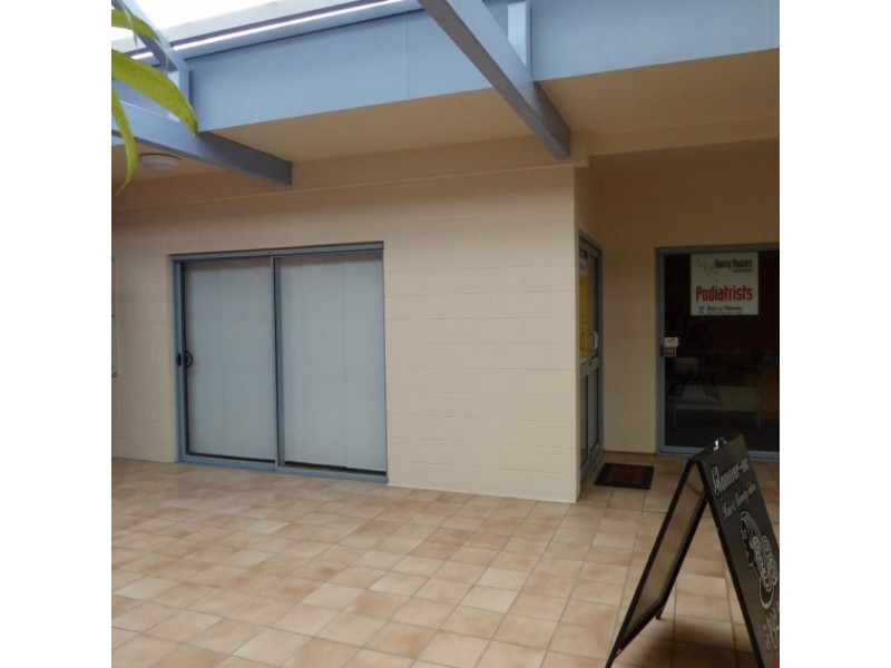 60-62 Landsborough Parade, Golden Beach QLD 4551
