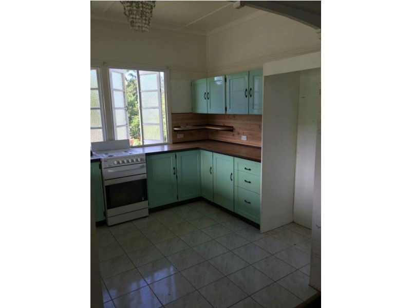 56 Strawberry Road, Beerwah QLD 4519
