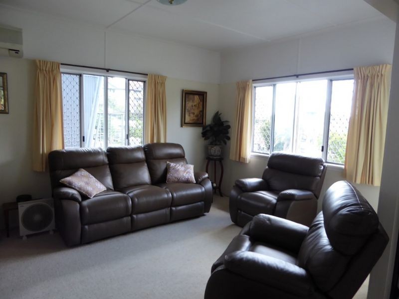 10 Upper Gay Terrace, Kings Beach QLD 4551