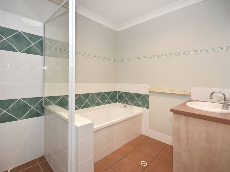 2/10 Birch Street, Caloundra West QLD 4551