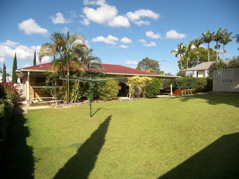 11 Tudor Court, Beerwah QLD 4519