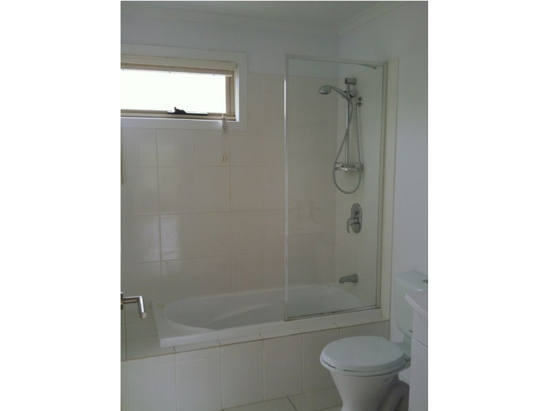 2/5 Aloomba, Gagebrook TAS 7030
