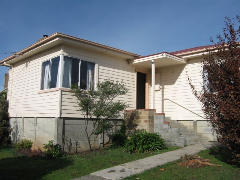102 Gepp Parade, Derwent Park TAS 7009
