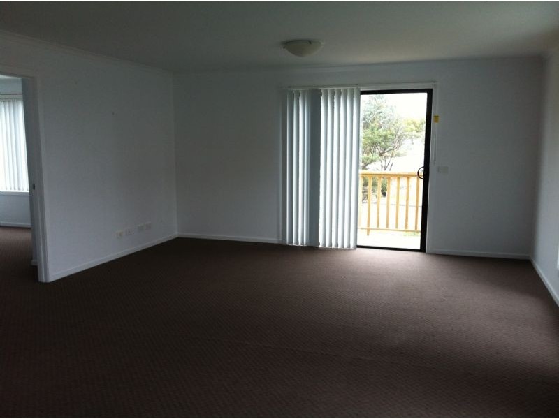 2/1 Emmaline Court, Rokeby TAS 7019