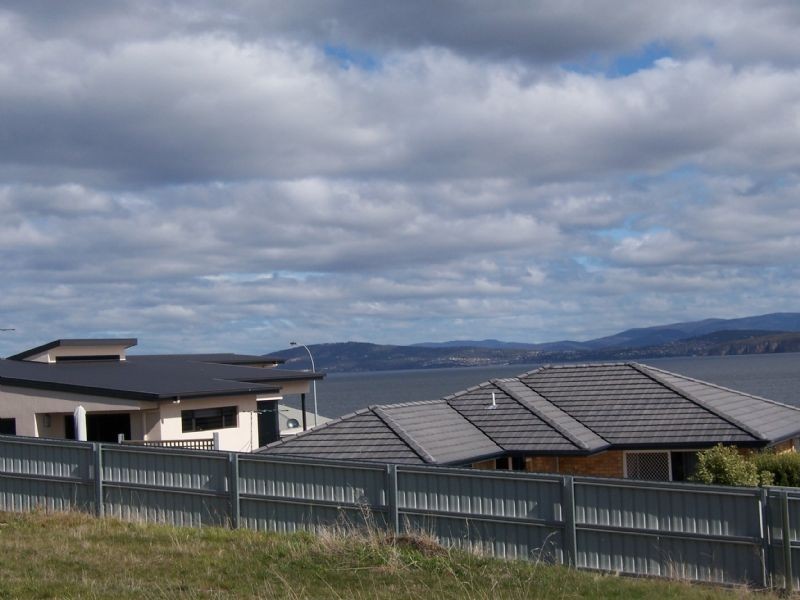 4 Trikala Place, Tranmere TAS 7018