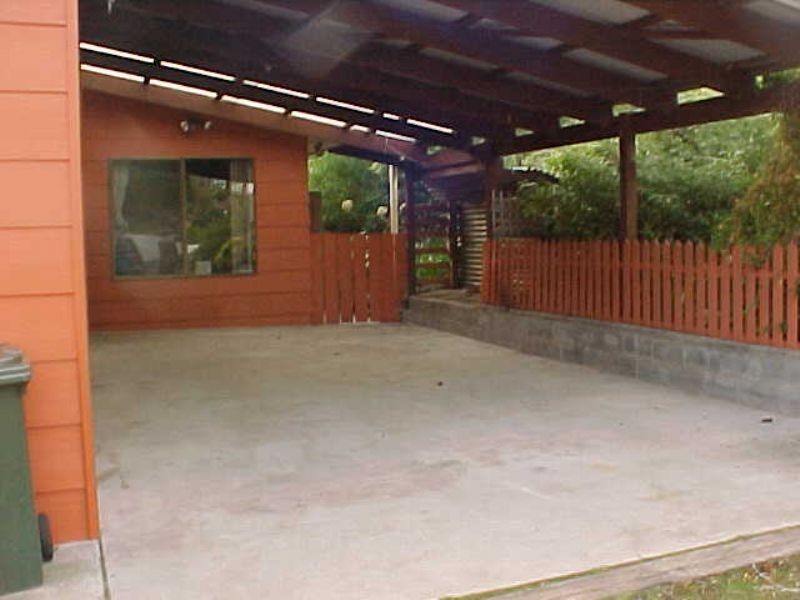 61 Lagoon Road, White Beach TAS 7184