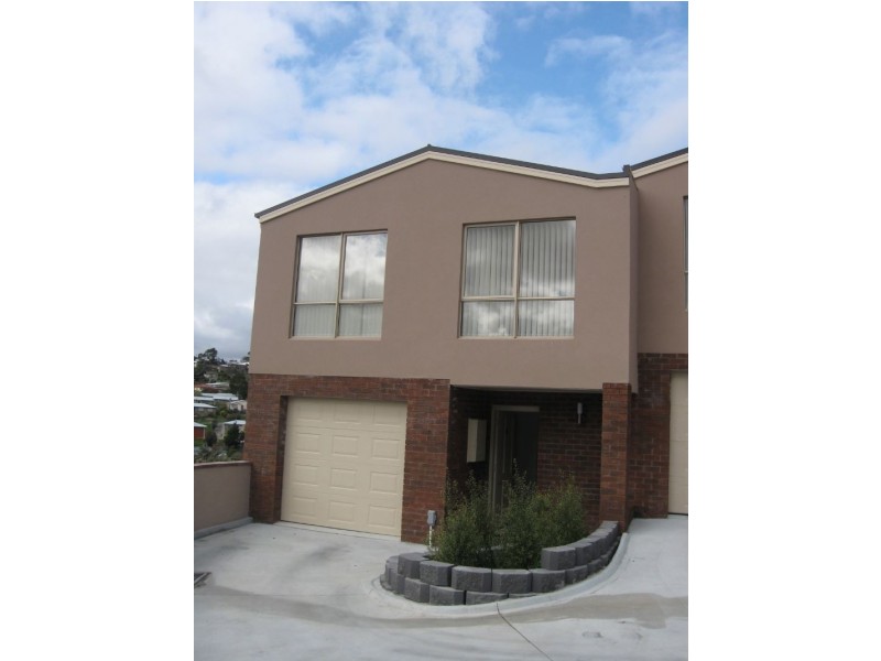 8/4 Nagle Place, Glenorchy TAS 7010