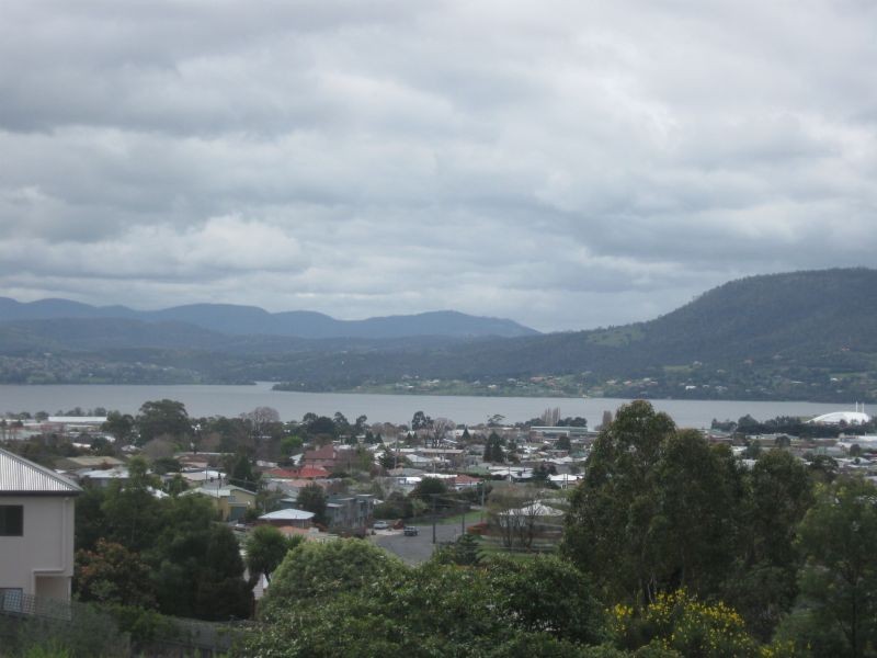 8/4 Nagle Place, Glenorchy TAS 7010