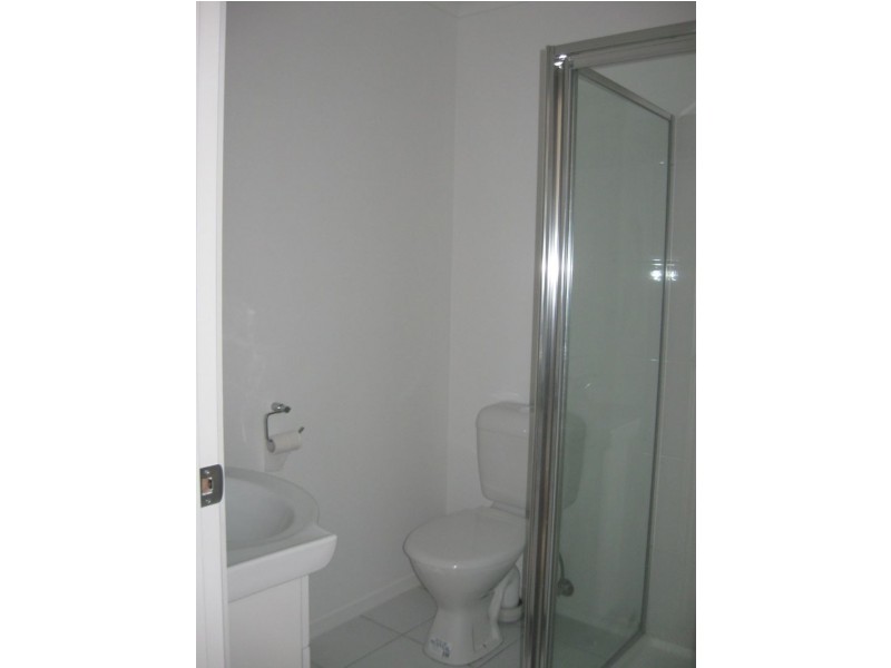 8/4 Nagle Place, Glenorchy TAS 7010