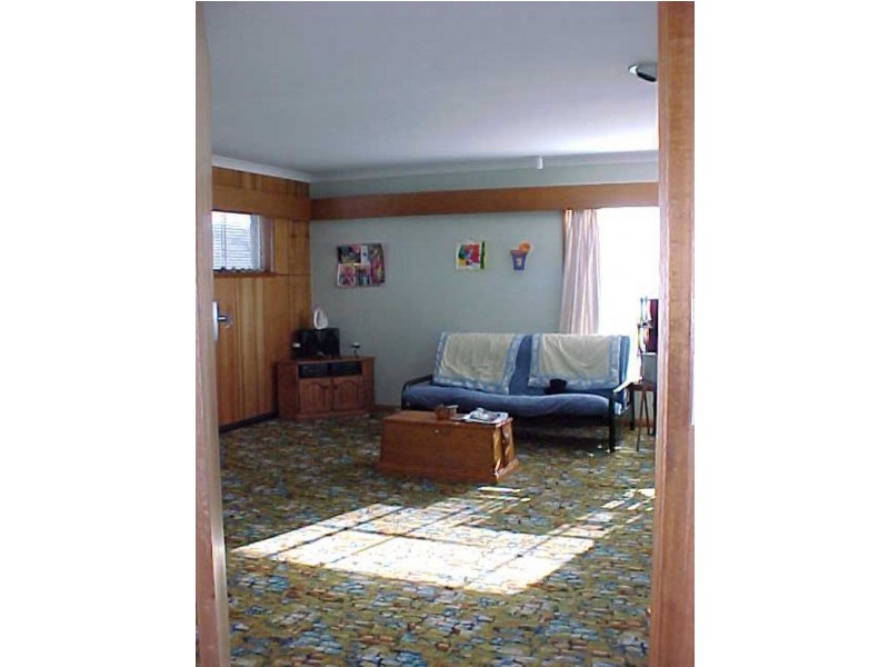 2  Eumatalla Street, Lauderdale TAS 7021