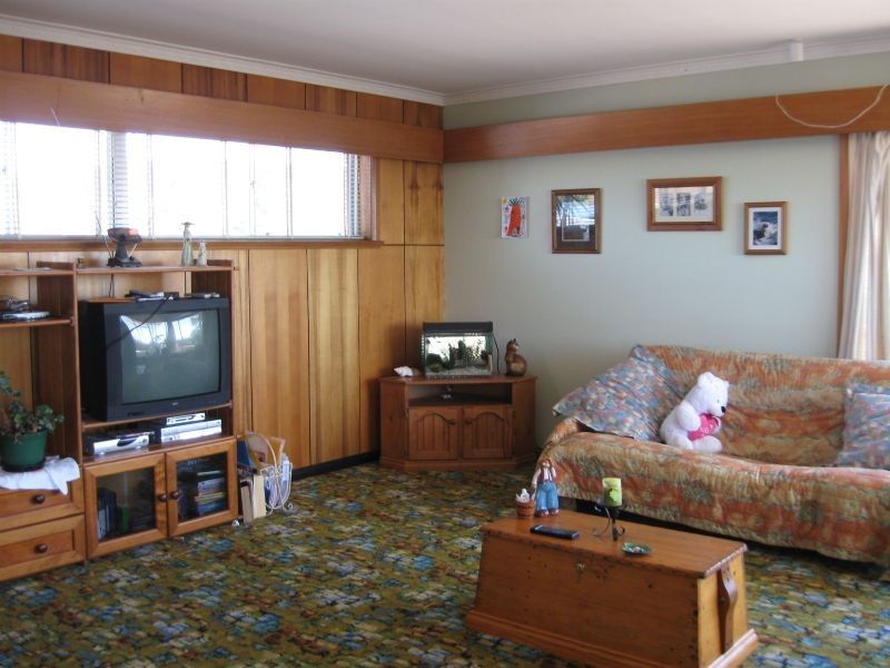 2  Eumatalla Street, Lauderdale TAS 7021