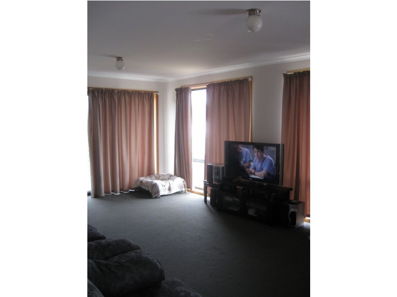 2/47 Bass street, Warrane TAS 7018