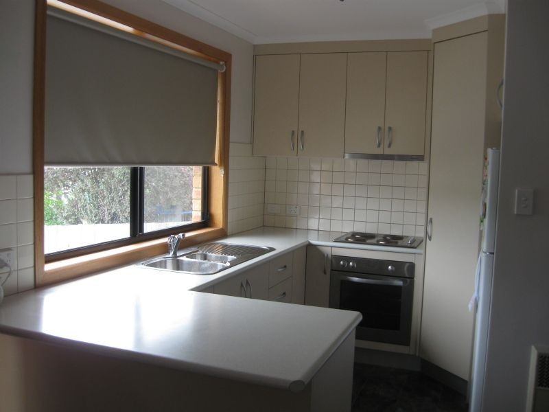 2/47 Bass street, Warrane TAS 7018