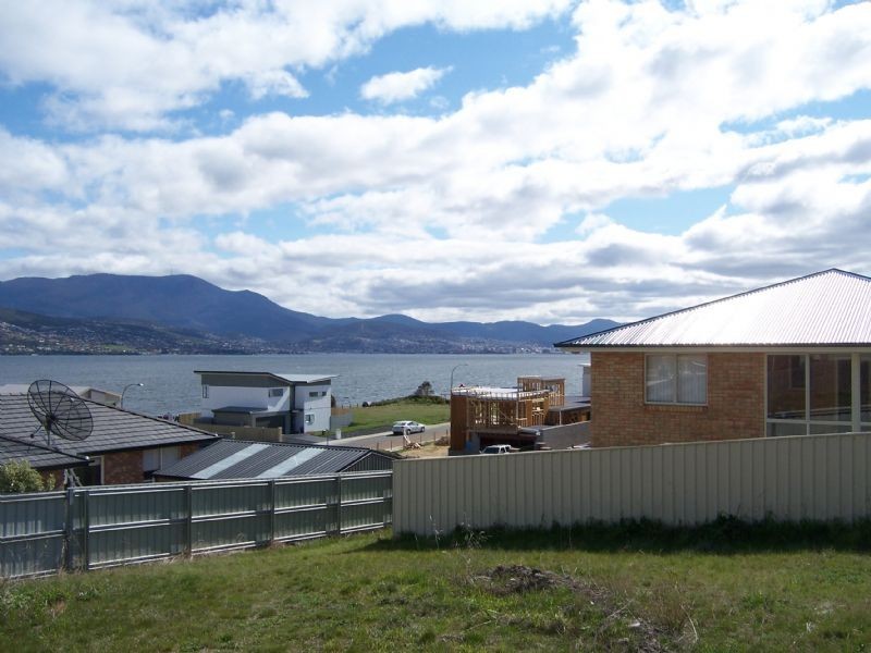 4 Trikala Place, Tranmere TAS 7018