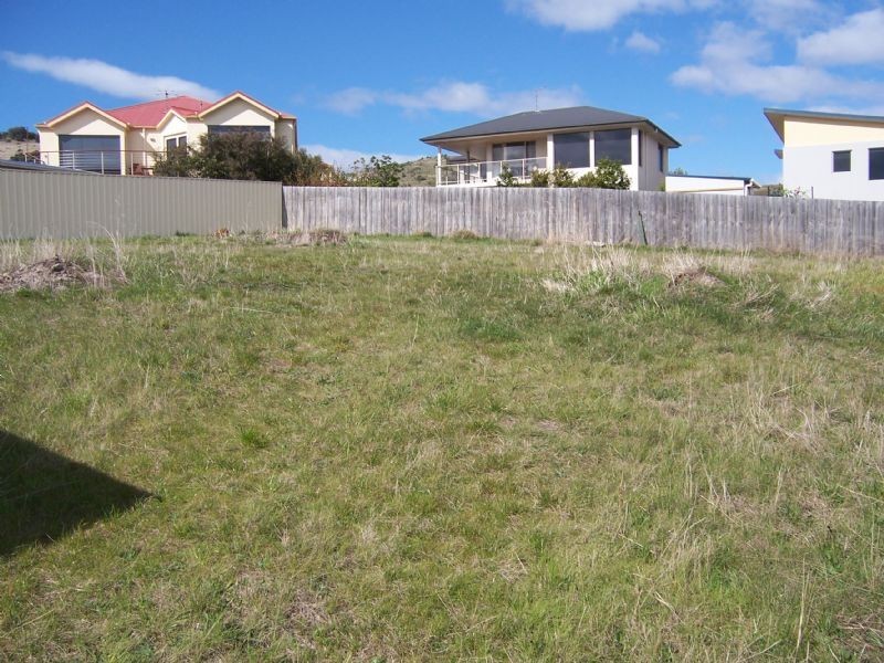 4 Trikala Place, Tranmere TAS 7018