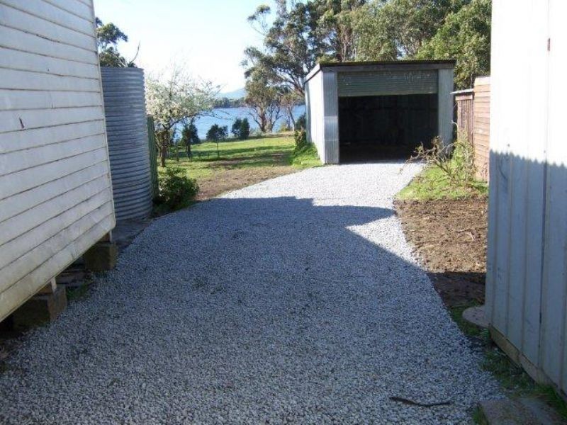 86 Bay Road, Dunalley TAS 7177