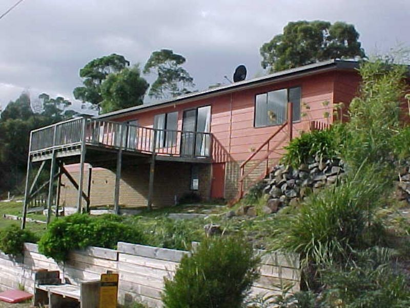 61 Lagoon Road, White Beach TAS 7184