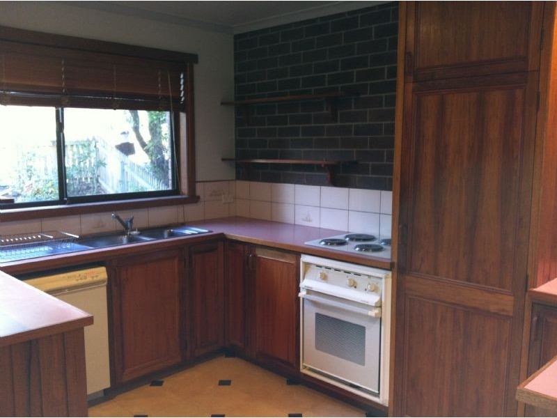 17/84 mulunna road, Lindisfarne TAS 7015