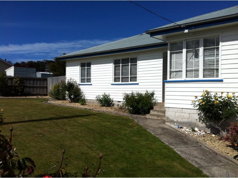 4 Banks Street, Warrane TAS 7018