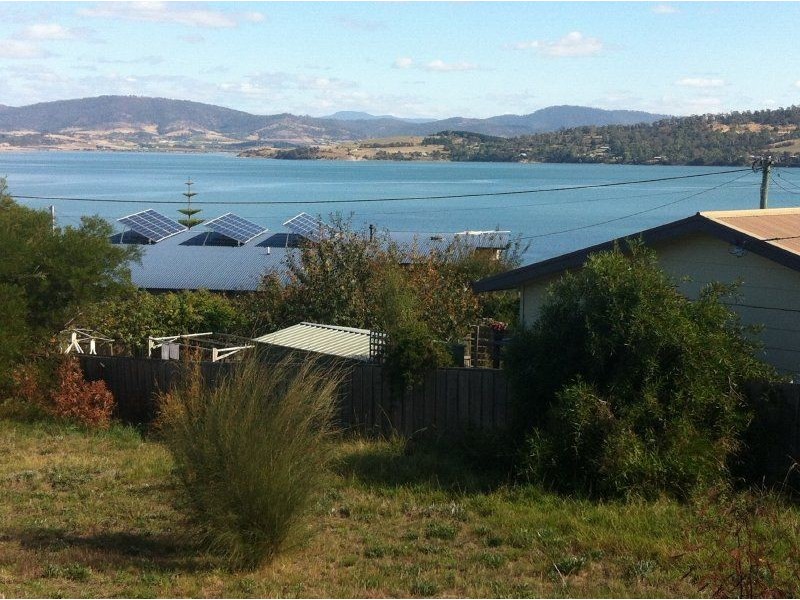 6 Brady Street, Midway Point TAS 7171