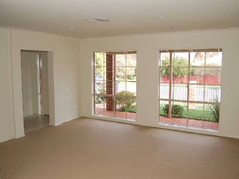 2 Taylor Drive, Bacchus Marsh VIC 3340