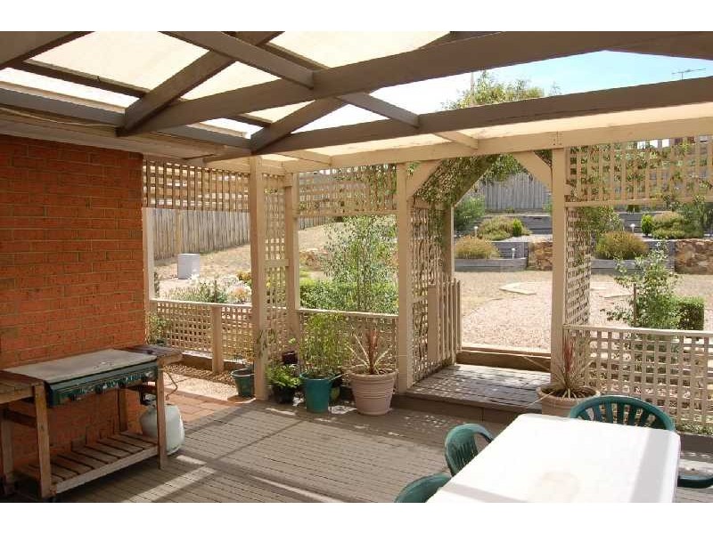 18 Lewis Street, Bacchus Marsh VIC 3340