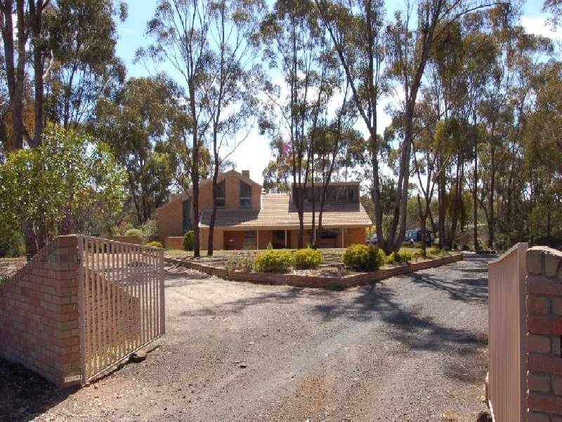 84 Sundew Avenue, Bacchus Marsh VIC 3340