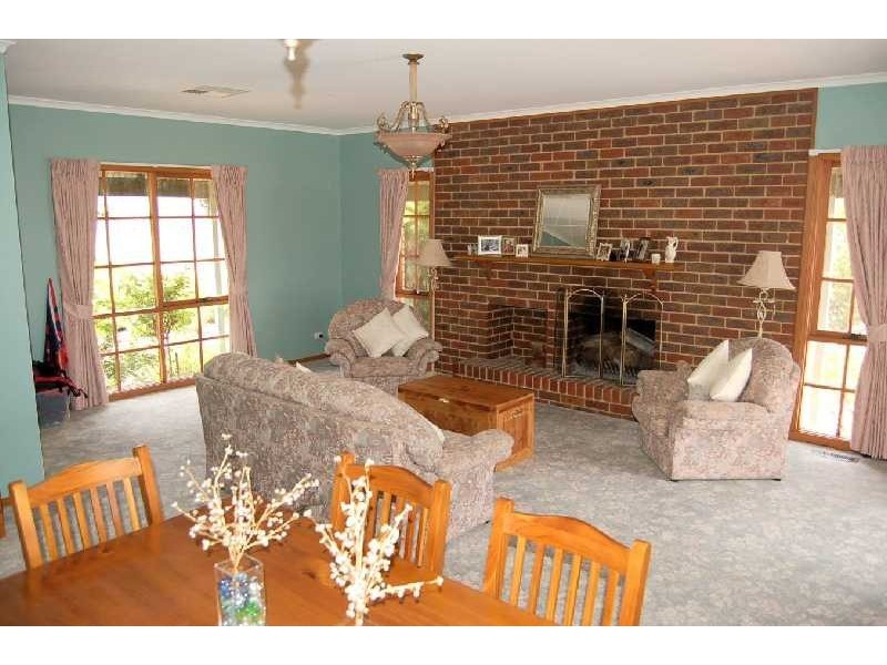 1 Bushby Court, Bacchus Marsh VIC 3340