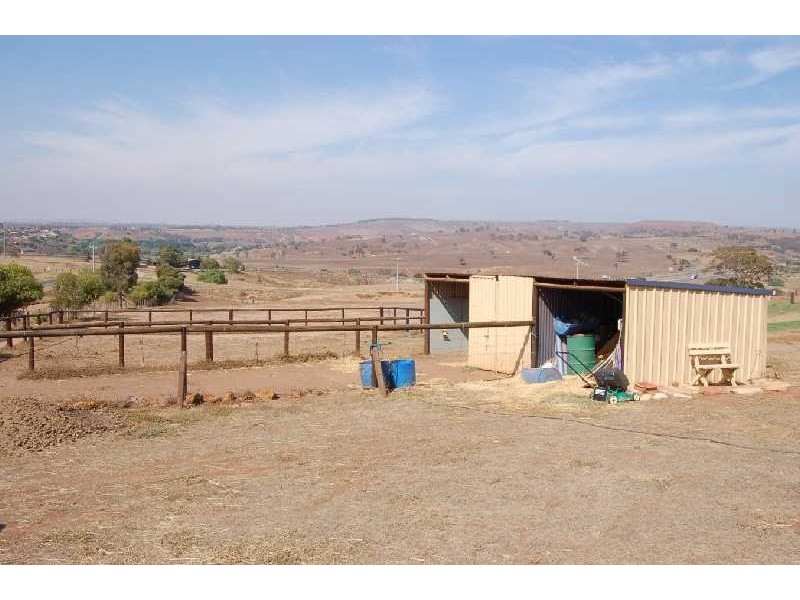 17 Condons Lane, Bacchus Marsh VIC 3340