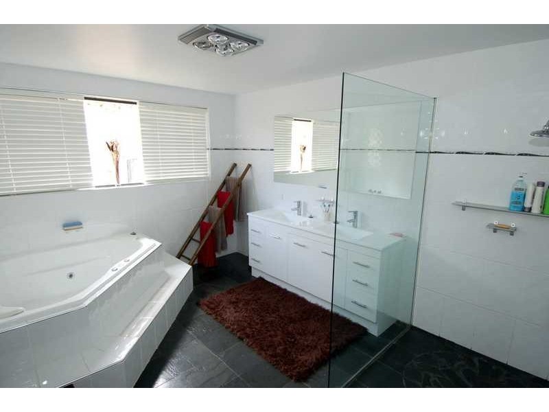 17 Condons Lane, Bacchus Marsh VIC 3340