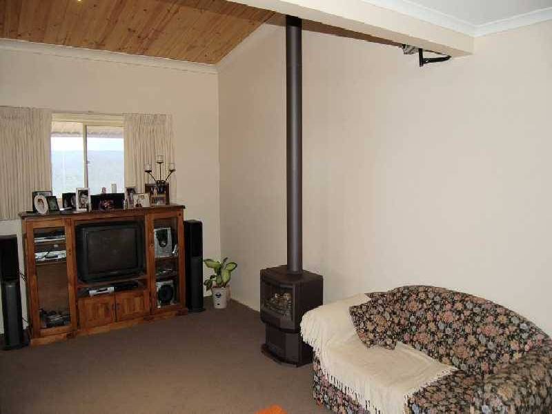 332 Trentham Road, Greendale VIC 3341