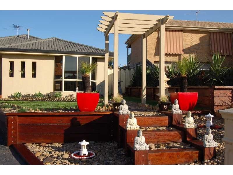 15 McLeod Drive, Bacchus Marsh VIC 3340