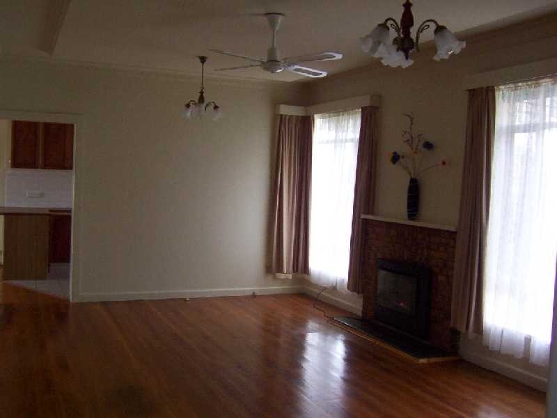 52 Gisborne Road, Bacchus Marsh VIC 3340