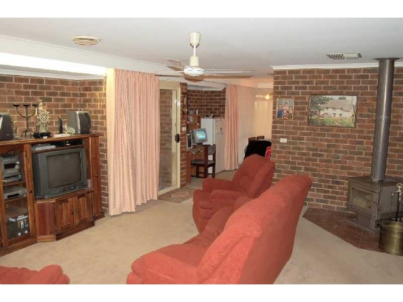 8 Underbank Boulevard, Bacchus Marsh VIC 3340