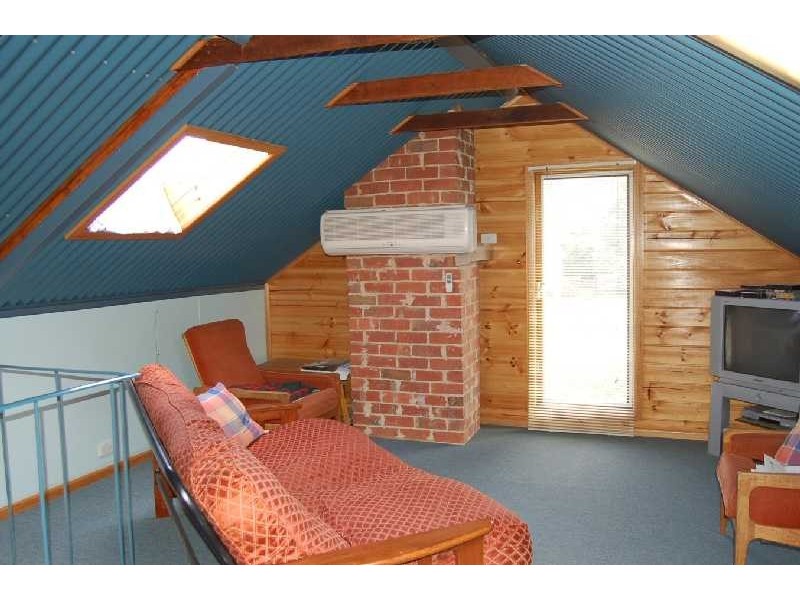 16 Millbank Street, Bacchus Marsh VIC 3340