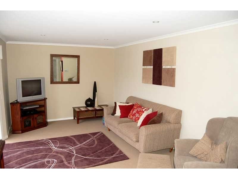 27 Beresford Crescent, Bacchus Marsh VIC 3340
