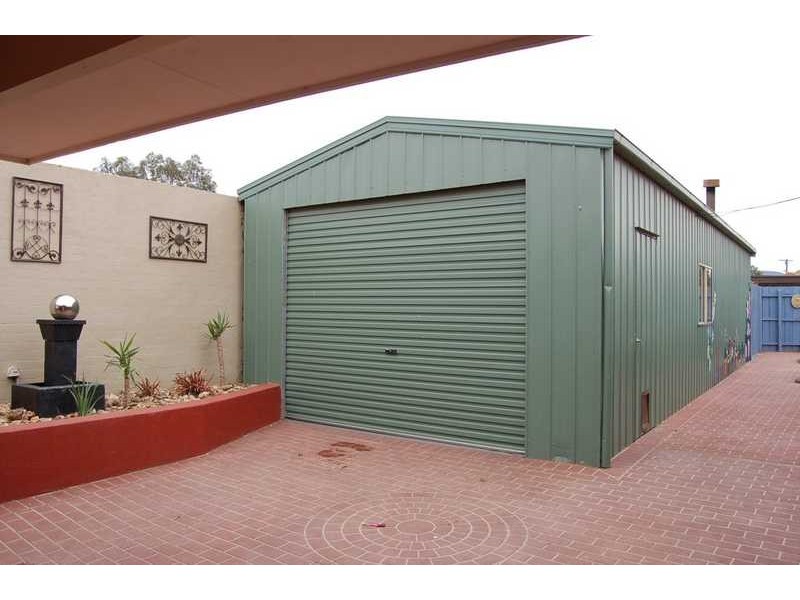 27 Beresford Crescent, Bacchus Marsh VIC 3340