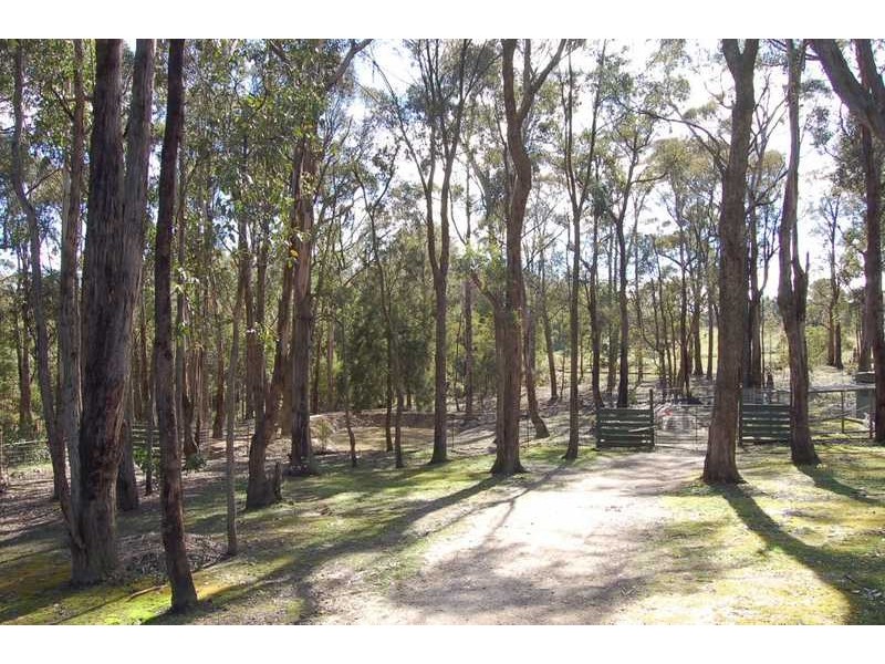 26 Cowans Drive, Greendale VIC 3341