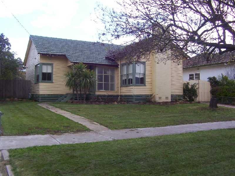 19 Clarinda Street, Bacchus Marsh VIC 3340