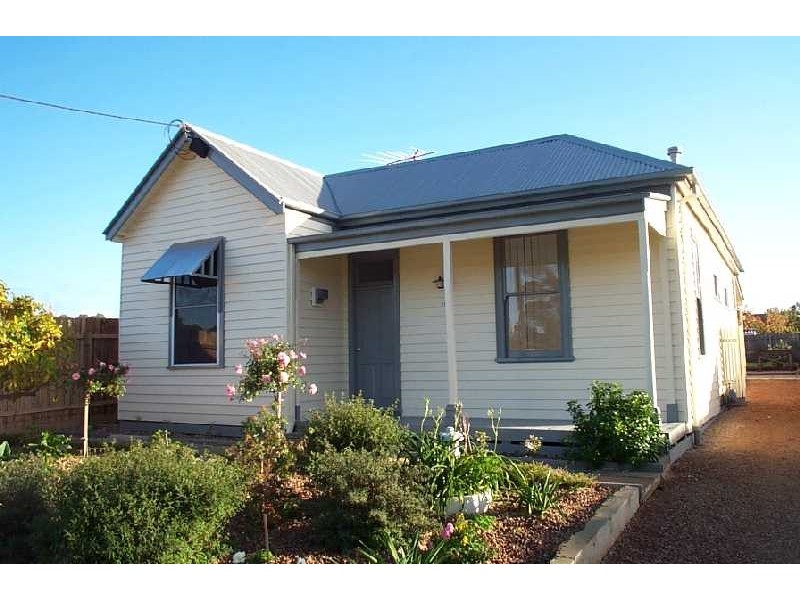 34 Labilliere Street, Bacchus Marsh VIC 3340