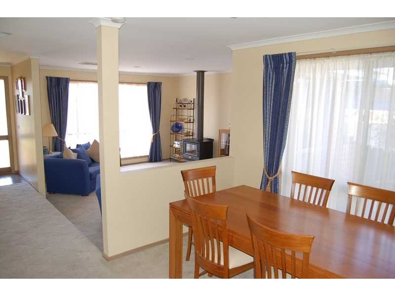 12 Quaille Court, Bacchus Marsh VIC 3340