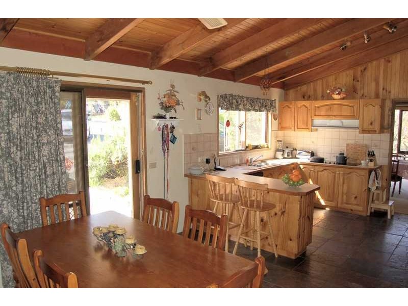 154 Shuter Avenue, Greendale VIC 3341